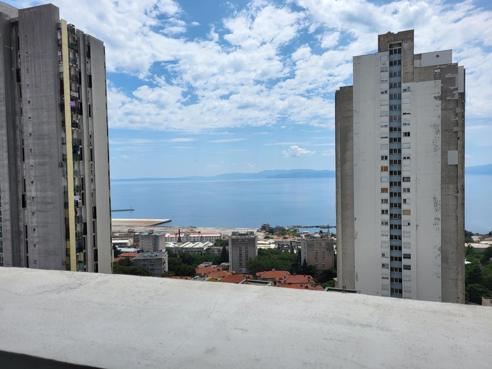 Andrej Apartman *